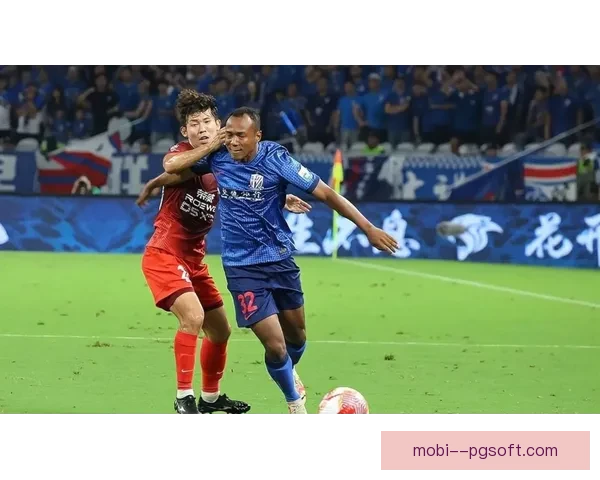 上海申花亚冠赛场展现坚韧不拔精神与精确战术执行力全力拼搏取得佳绩